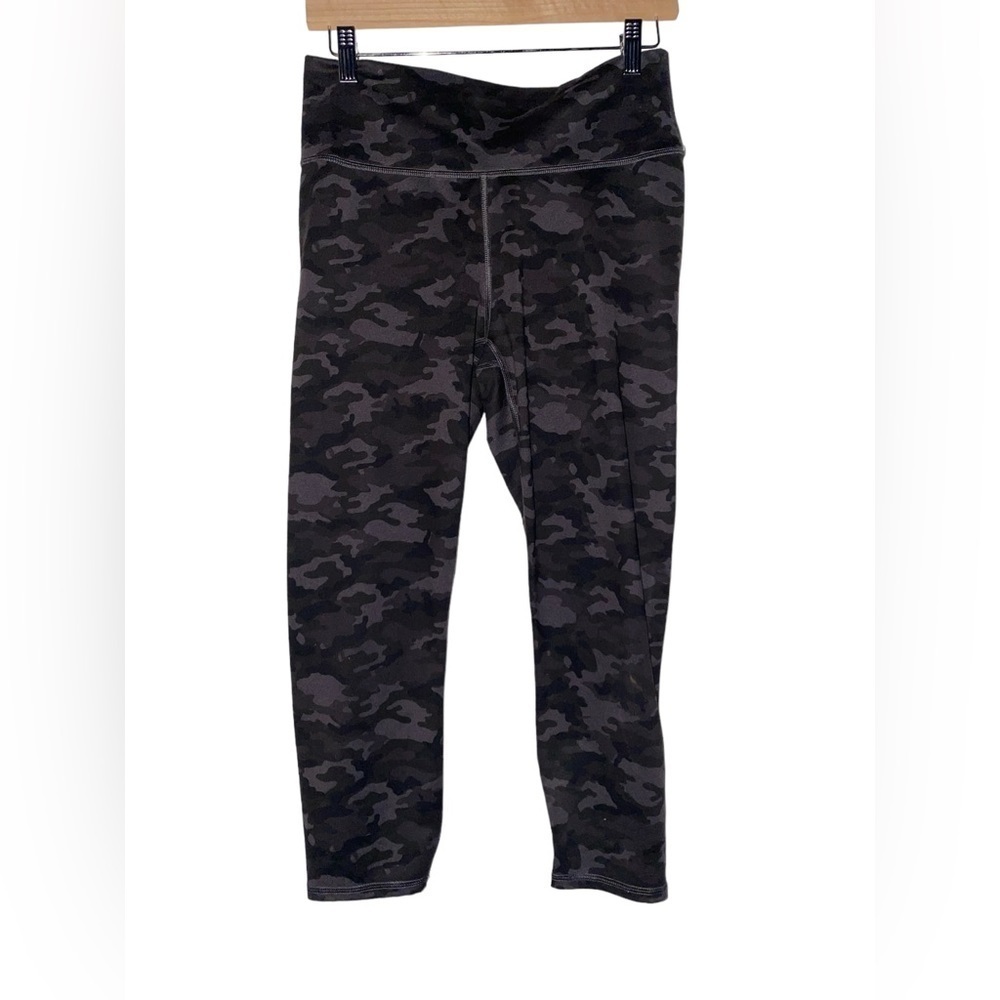 Fabletics Camo All Way Yoga 7/8 Leggings‎ High Waisted Workout Stretch Women L